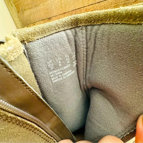 Clark’s Nevella Devon Metallic Dark Taupe Booties - Picture 8 of 8